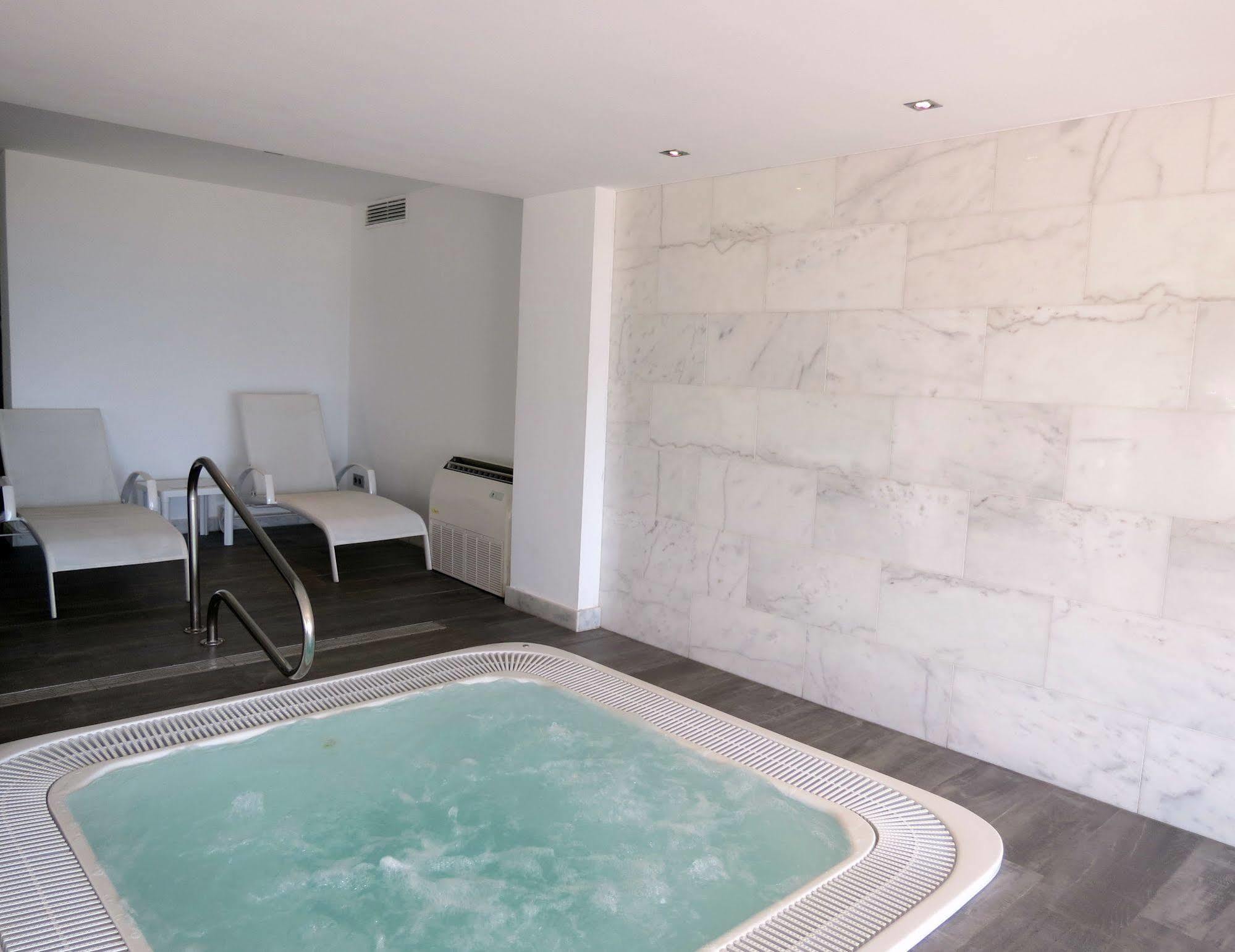 Bg Nautico Ebeso Hotel Ибиса Екстериор снимка